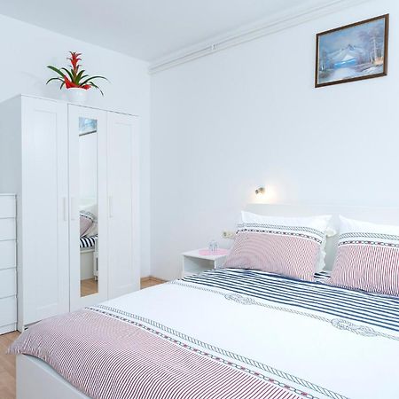 Apartments Draganic Jelsa  Dış mekan fotoğraf