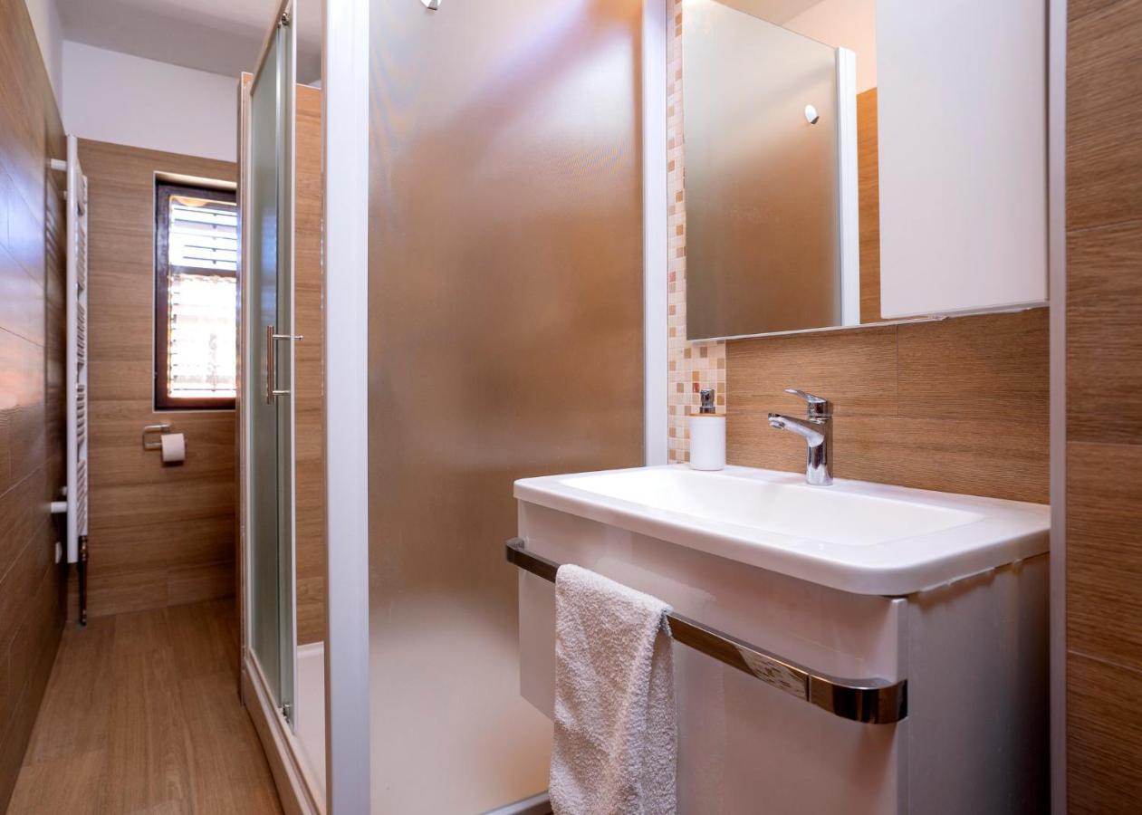Apartments Draganic Jelsa  Dış mekan fotoğraf