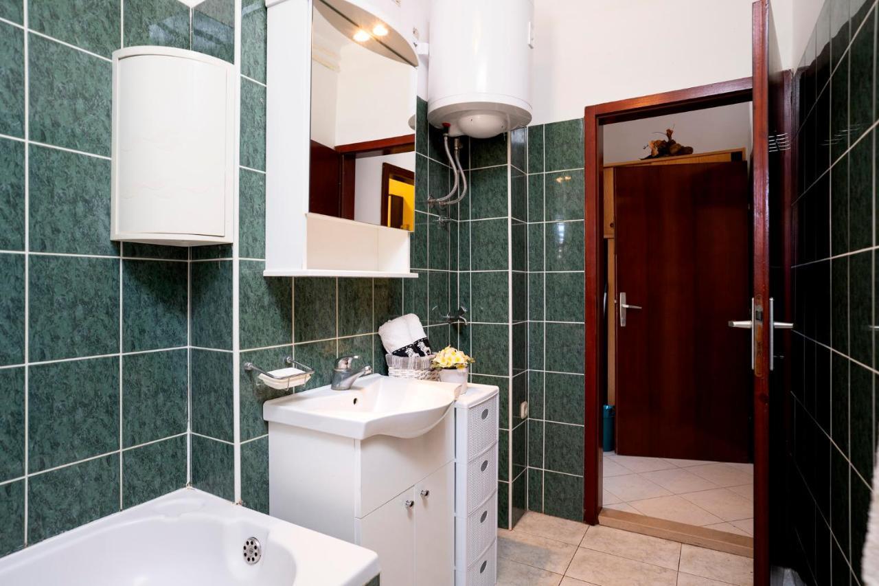 Apartments Draganic Jelsa  Dış mekan fotoğraf